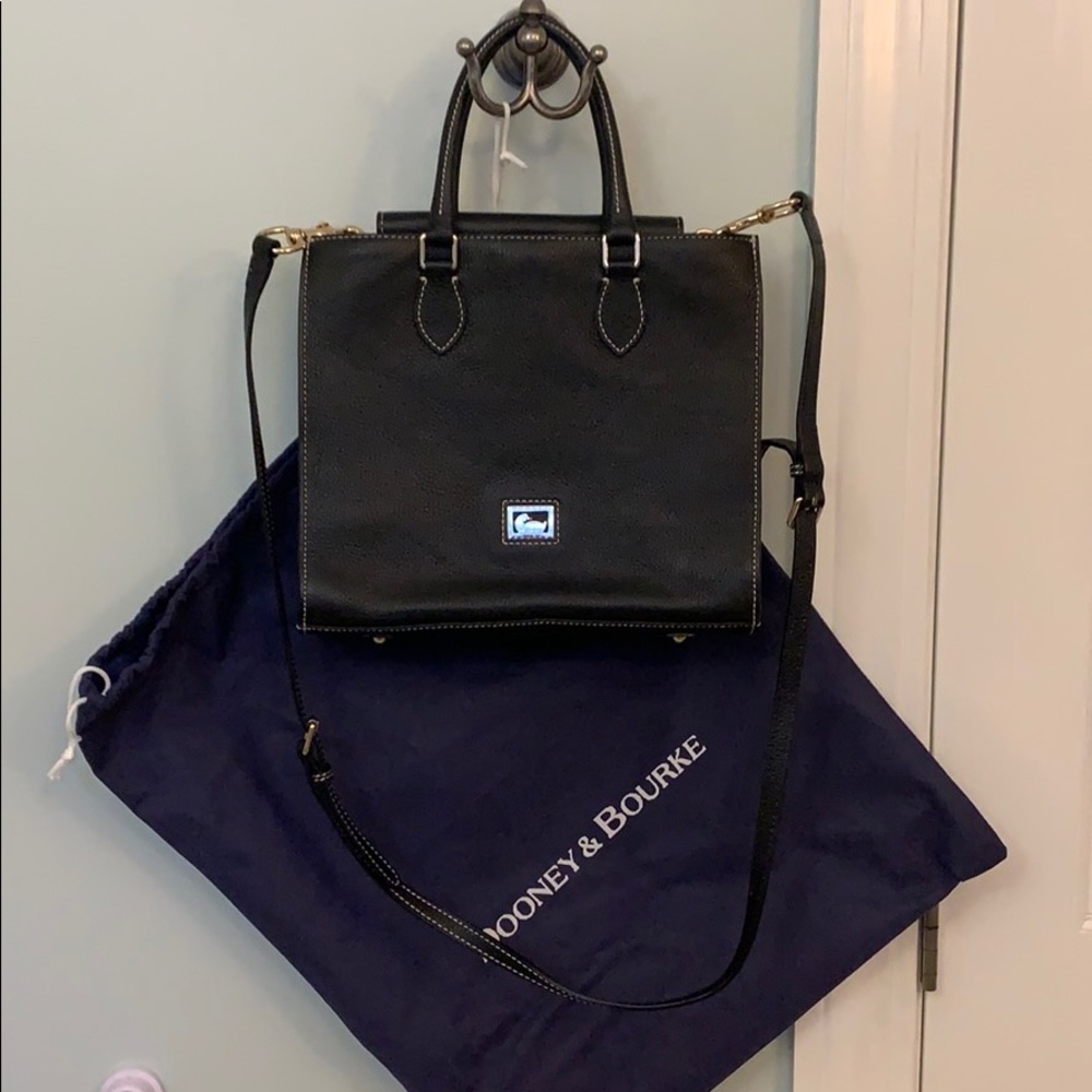 New dooney bourke pebble leather hand bag